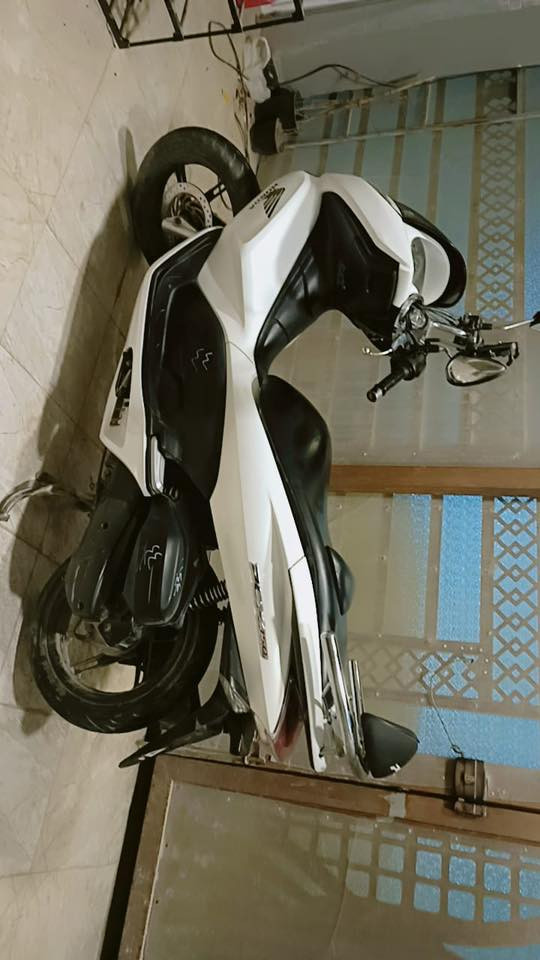 بي سي اكس جيل الاول ماشيه ٨٤ محرك مكفول 150cc 
حساس زحام شغال دراجه حرف A  سويجات ثنين الراجه ياباني jf  مكاني بغداد الدوره السعر 1500 بيهه مجال بسيط حيل حگ الجيه رقمي ***********
