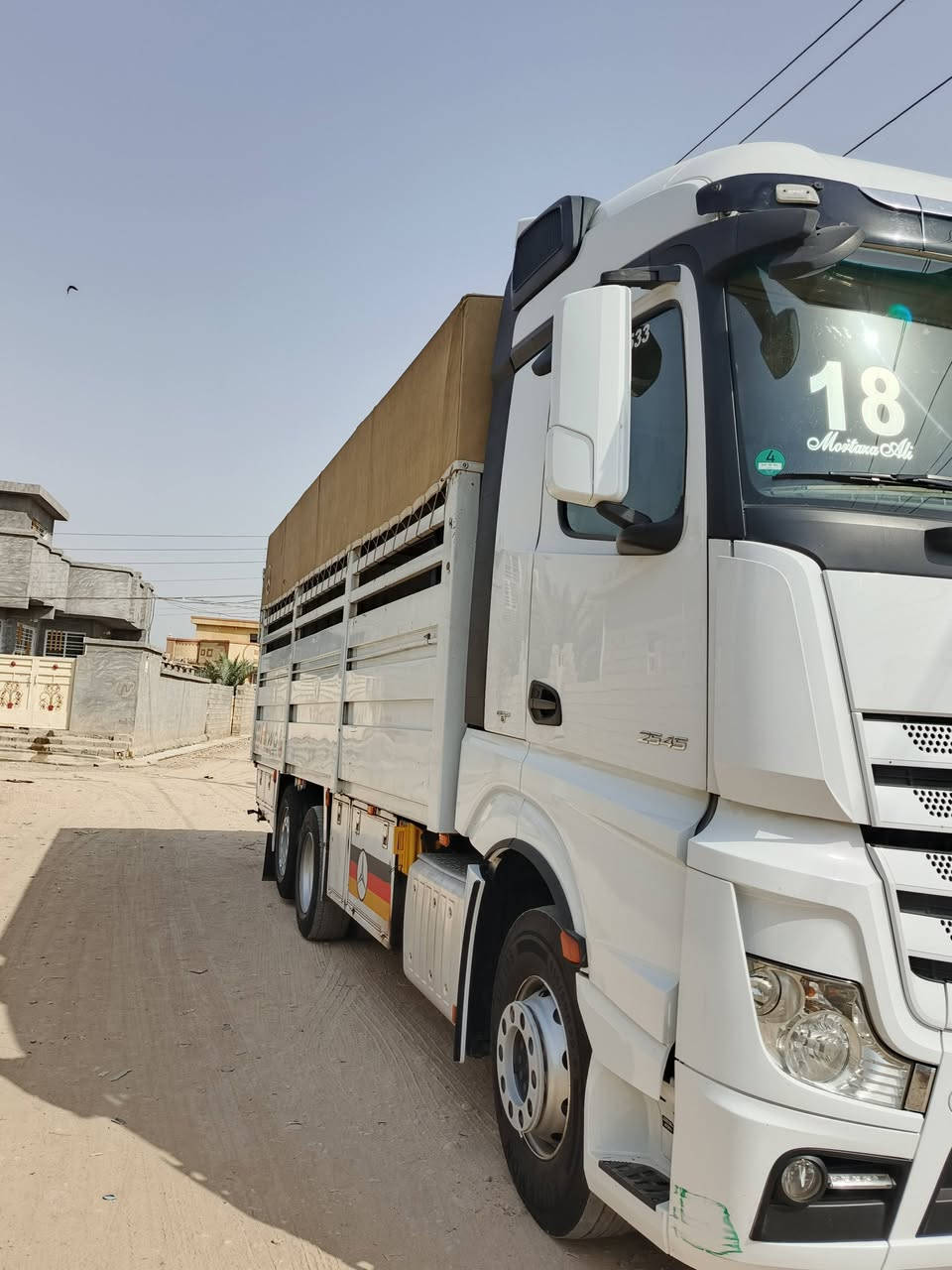 السلام عليكم وحش اكترؤس موديل ١٦ / حجم ٢٥/٤٥ كور عالي
فول فول فول مواصفات رتايدر كامره حساس دبل مناميه ثلاجه 
تخم تاير جديد  ترقيم جديد السياره خير من الله مكفولة كفاله عامه 
 ***********/ ديالى خان بني سعد
