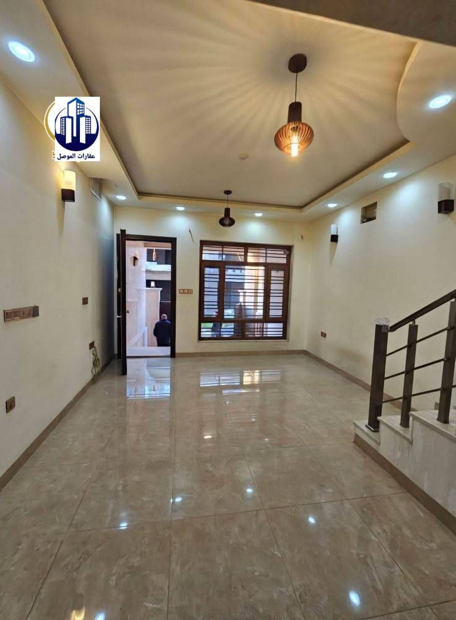 ----  عقارات الموصل الحدباء ----
         🏛#دار_للايجار  🏛 💥للايجااار💥
🔴  حي الوزراء خلف مطعم لاماسو
🔴  90متر بناء حديث 
🔴  طابقين غرفتين نوم

🔴الطابق الاول هول مطبخ منور صحيات كراج
🔴الطابق الثاني غرفتين نوم صحيات بلكونة
       //////////////////////////////////////
 لمعرفة السعر والتفاصيل يرجى زيارة المكتب او الاتصال 
 على الرقم     ***********
