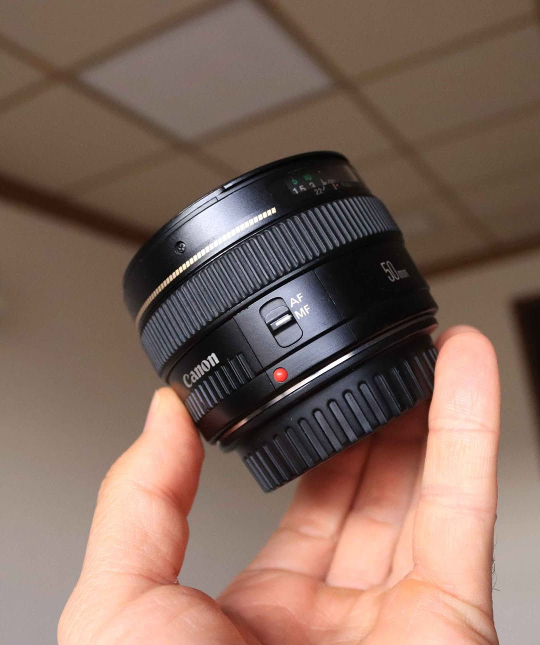 لێنزی کانون ٥٠مم ١.٤ 
لێنزێکی مەعروفە و ئەدایەکی زۆر نایابی هەیە .
پاک و خاوێن و بێکێشەیە ، و نرخی مەعقولە
٢٠٠هەزار ، سلێمانی .

عدسة كانون ٥٠مم ١.٤  غني عن التعريف 
مستعمل نضيف و تشتغل %١٠٠ سعرها مناسب جداً 
٢٠٠ألف السليمانية, العراق


**إذا كنت صاحب هذا الإعلان وتريد حذفه لأي سبب، رجاءا أرسل رسالة إلى الدعم الفني**