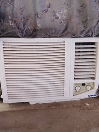 مكيف شارك للبيع مستخدم ٣شهور  طنين ب٤٥٠بي مجال بسيط 07779488249تواصل ع...