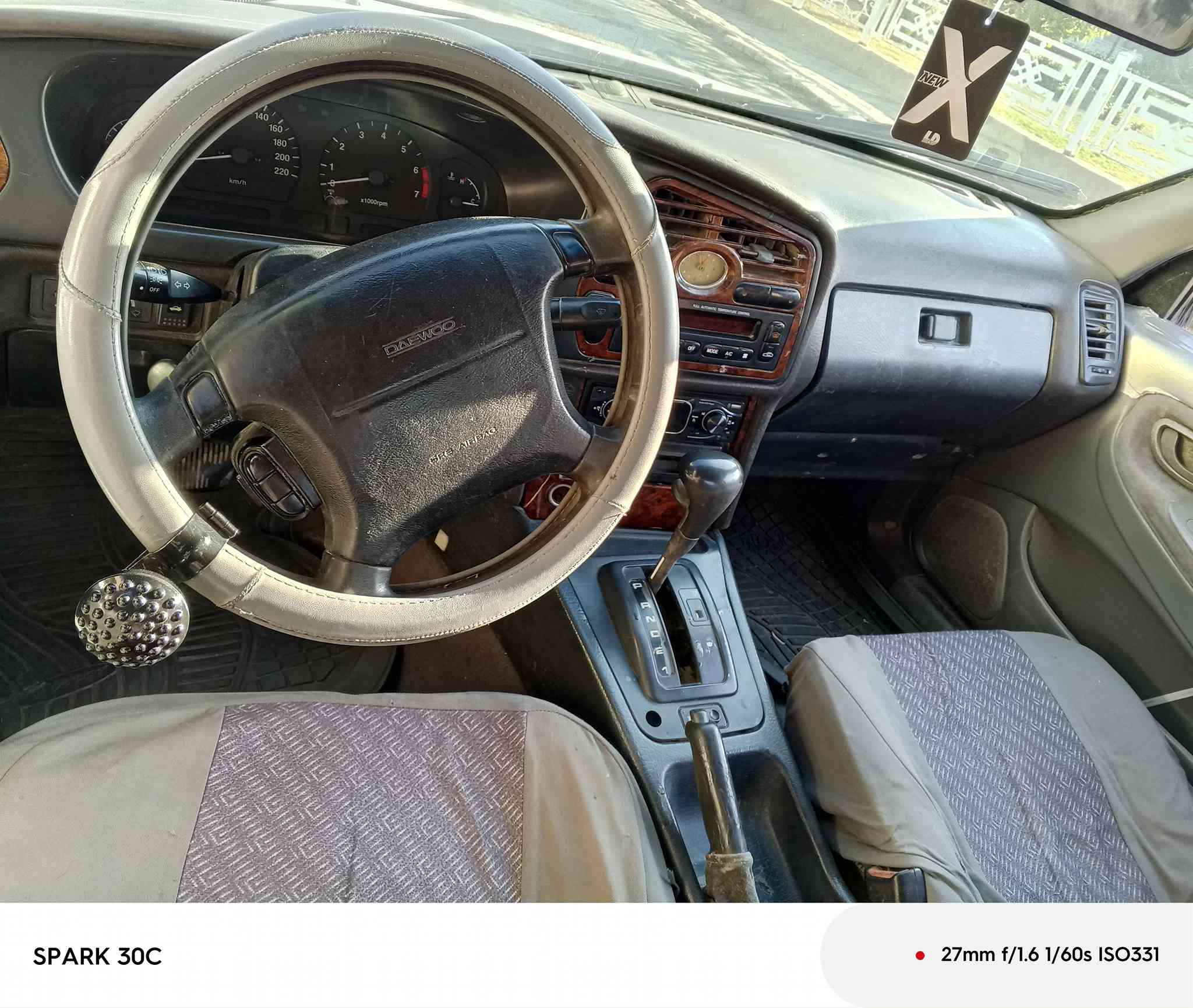 يالله من رخصت الأدمن برنس 97موديل سياره نضيفه ب معنه لكلام سياره تبريد ويه لسويج مكينه وكير وتراي خير من الله مكينه 2000 سيارا بلاديه مومركعه رقم نكليزي تحويل ثاني يوم مكان سيارا الرمادي رجا لموشراي يعبر لمنشور السوك كلشي بي مراوس حسب لقناعه / سعر 38/لاتصال عل لرقم ***********
