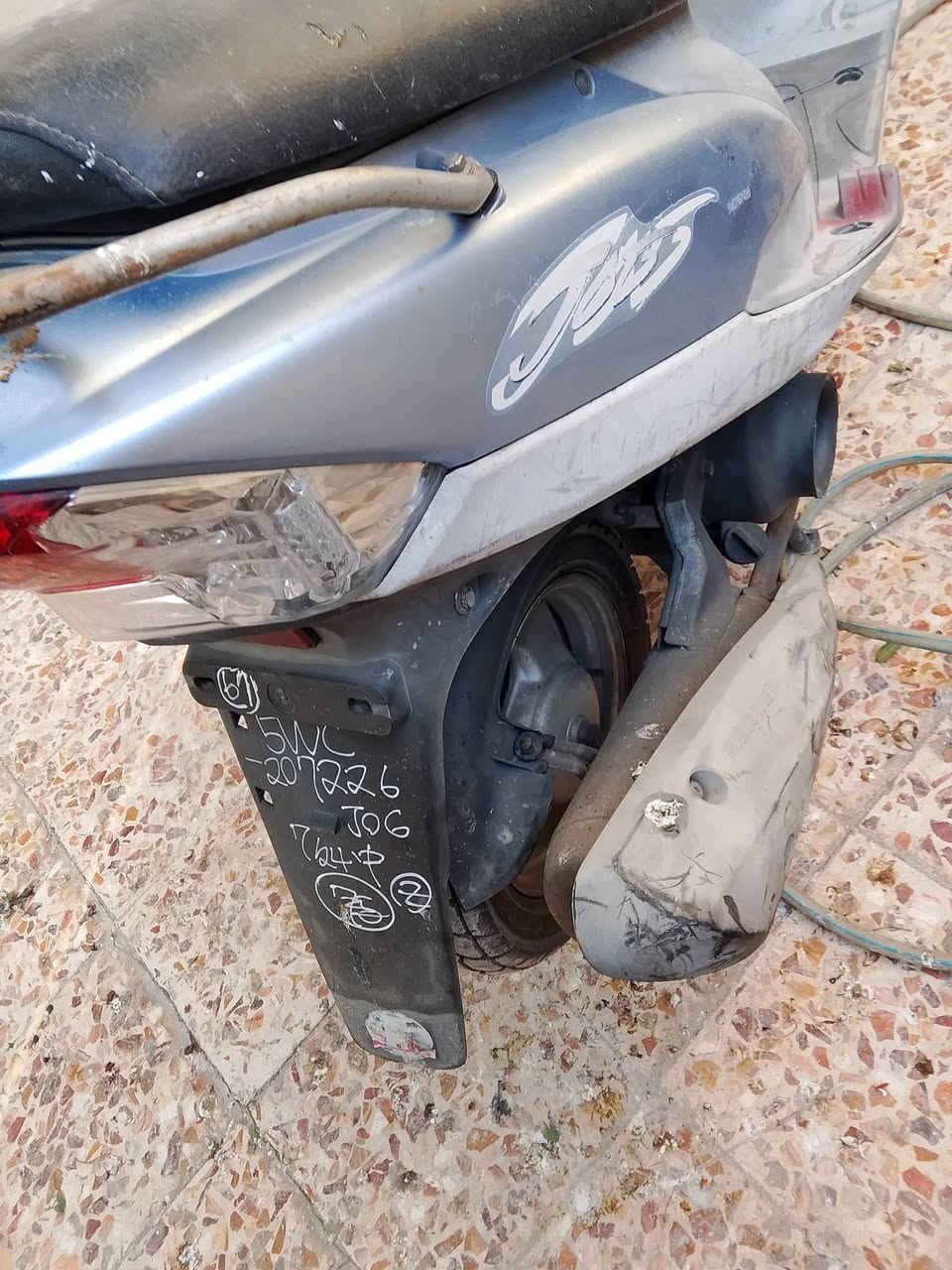 سلام عليكم ماكس منغولي موديل 2007 دراجة بعده بالكارتون مال رمبة بعده بدهن الشركة مامشتغلة تجي تشغله وتاخذه  سعره 850     ***********
