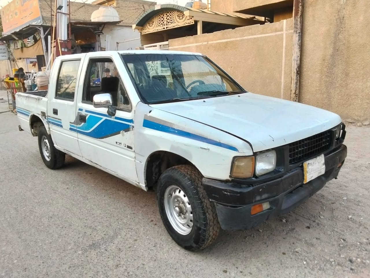 ازوزه ٨٩ رقم بغداد ألماني
كير اكسن محرك شاصي مكفول
السياره بلاديه
السعر ٣٣ $
***********
بغداد
