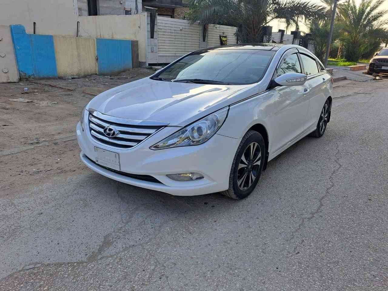 السلام عليكم 
سوناتا 2011 خليجية 
رقم بغداد مشروع وطني 
سنوية مجددة لل 2028 
مكينة دوش 2400 
مكينة وكير وحدادية مكفولات 
تبريد ممتاز 
السيارة فول مواصفات 
السعر(((113))) وبي مجال 
مكان السيارة الحلة 
للاستفسار الاتصال على
*********** حلة, بابل
