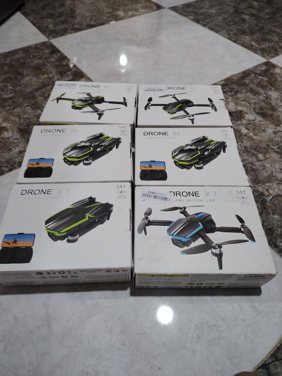 توفرت ادرونات B6 +X7+
كامره فول HD عاليه الدقه
محركات برشلز
دبل بطاريه
عوده تلقائيه عنده فقدان الاشاره
وضع تثبيت الارتفاع
التحكم بلاشاره
التتبع الذكي
ارتفاع ١٥٠ متر
مدى ٥٠٠ متر
السعر 40 الف *********** وات ساب يوجد توصيل
