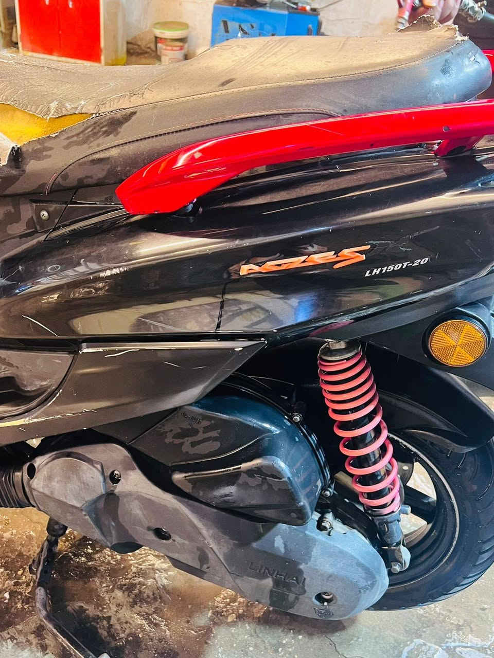 السلام عليكم سكنس شمعة 2020مكينته بل جيس شلعة معدل تخبل دراجة كهربائيات كلللهة شغال سعر900مكاني بغداد حي اور او مدينة ***********رقمي
