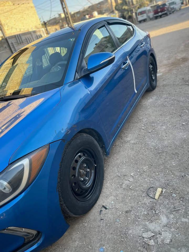 النترا لمتد فول 1/1 السعر 120 $
موديل 2017 وارد امريكي

محرك 2000 دوش  كير at 

السيارة ليبل واحد

ماشية 118 الف ميل

فتحة

بصمة تشغيل وبصمة ابواب وصندوق

رادار جانبي 

حساسات

كامرة 

شاشة كبيرة لمس كار بلاي

كشنات تدفئ امامي وخلفي 

كشن كهرباء 

كروز مثبت سرعة 

مانع انزلاق 

فول تحكم ستيرن

اضاءة ترحيب 

ثلاث انضمه للقياده ( سبورت )( وايكو )( وعادي ) 

رقم بغداد مشروع وطني 

# الويل  الاصلي مالتها موجود 

حادثها بنيد وجاملغ ومرجعينهم نفسهن وبيها كم  طخة 

مكان السياره /بغداد مدينة الصدر

السعر /120 

***********
