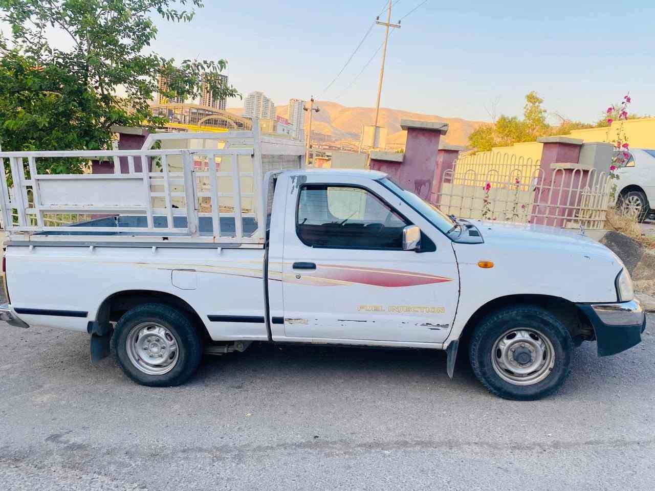 نیسان ٢٠٠٨
سەیارەیەکی توند و تۆل گێرومەکینە بەشەرت سەنەوی بەسەرچووە یەک پارچەی بۆیاخە لەگەل یەک قرچی بچوک سعری٩٢ وەرەقە


**إذا كنت صاحب هذا الإعلان وتريد حذفه لأي سبب، رجاءا أرسل رسالة إلى الدعم الفني**