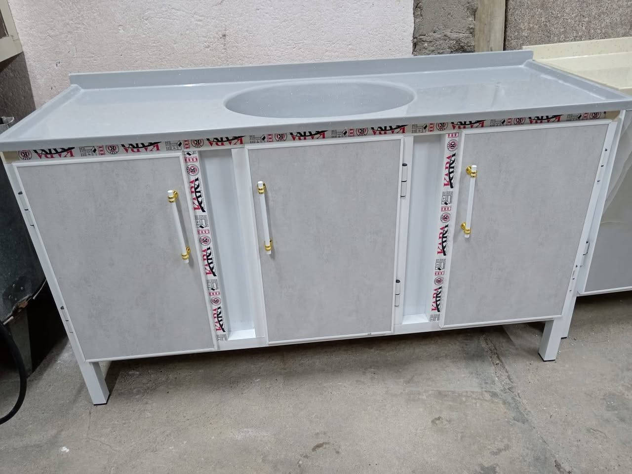 تم وصول سنكات مرمر الثقيل شقل بنل درجه أوله بلاش بسعر ١٥٠ القياس متر ونص العنوان حيانيه اول الاين شارع القائد الاستفسار*********** يوجد توصيل داخل البصره فقط
