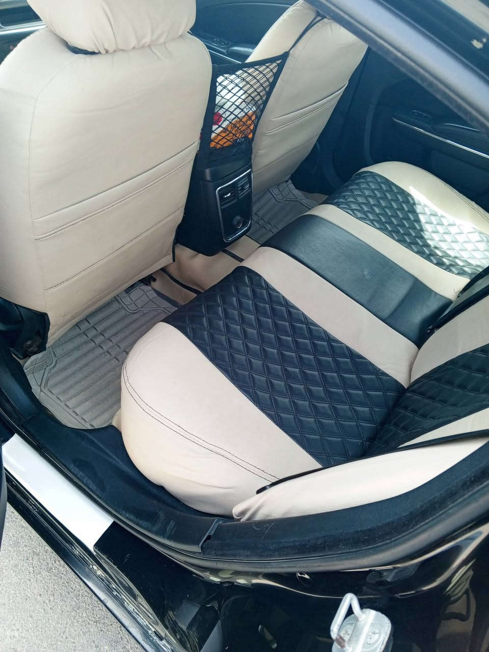 جارجر 14رقم بغداد كندي بيها بنيد مبدل أصلي مكانها واسط بيع أو مراوس تو ويل مكينه 3600/***********
