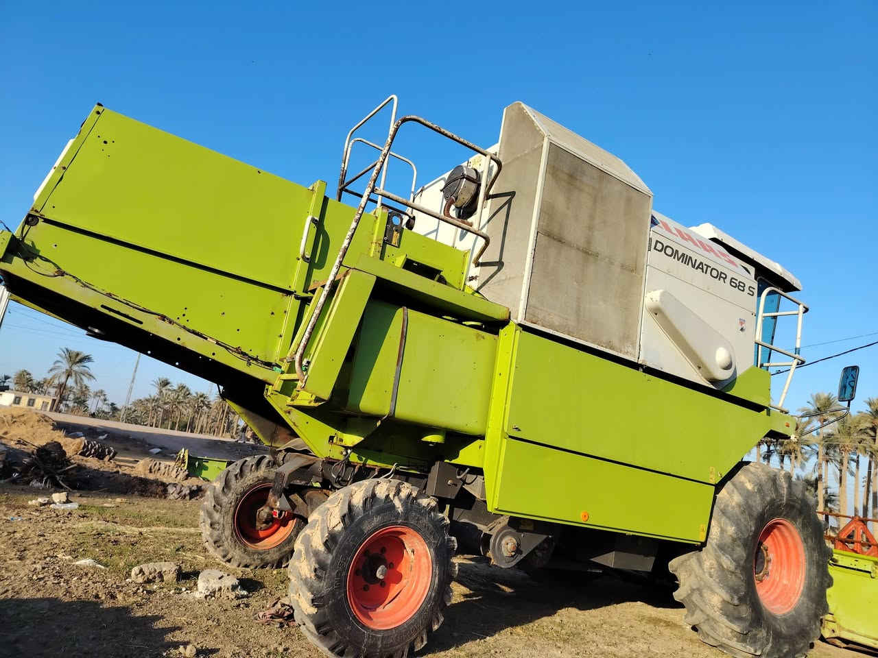 سلام عليكم مكينه 2006 صدامي رقم صلاح الدين مكينه جاهزه برينه نفخ تيرات 26 مكينه مشروطه مكان نحف مشخاب رقم الهاتف (***********)
