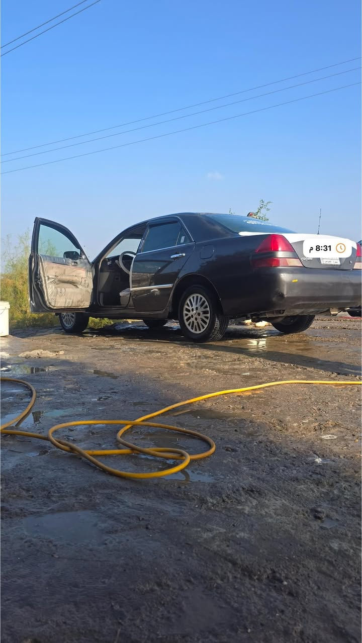 سلام عليكم مارك كراند 2001 للبيع او المراوس سنويه نافذه رقم بصره مكان سياره ميسان بيه خياسات قليله سياره تخم تاير حداده جديده تبريد ويه سويج تاب شاشه وكامره  سياره جاهزه محرك بجيس 2500 ديلكو للبيع او المراوس سعر 50 وبيه مجال  ***********
