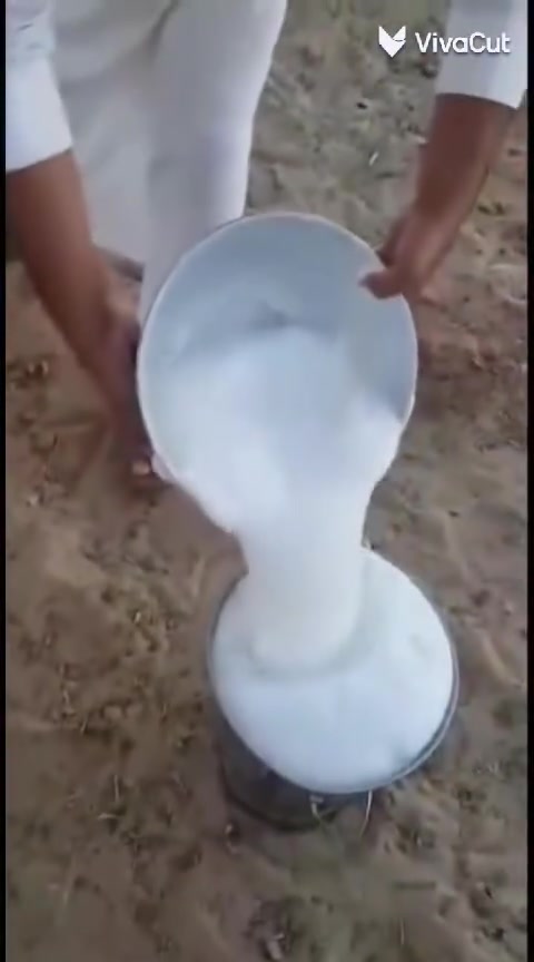 يوجد لدينا حليب نوق طازج صحي للطلب والاستفسار تصل على الرقام التالي ***********     ***********+وتساب  ويوجد توصيل بغداد
