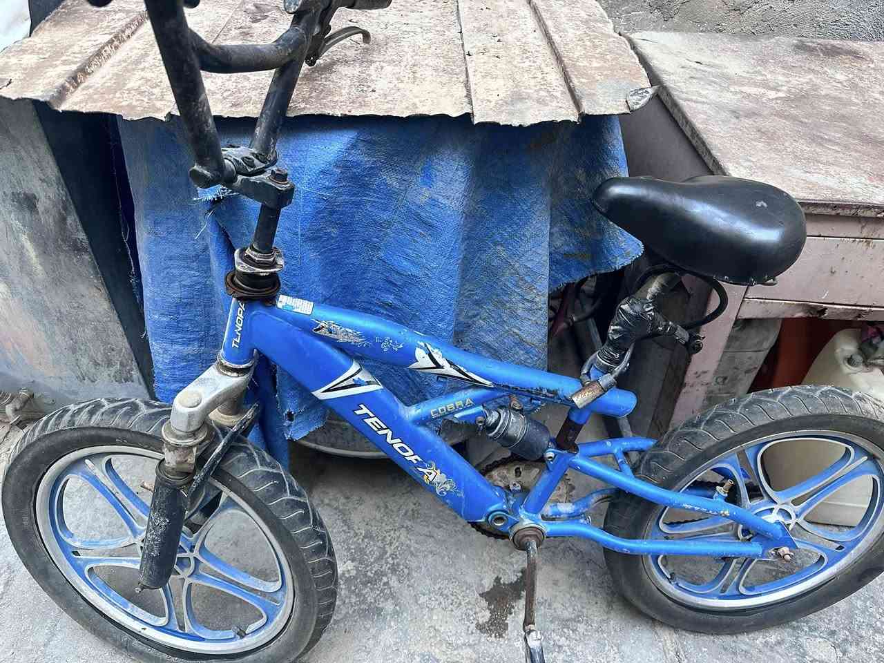 بايسكل للبيع مستعمل سعره مناسب للاستفسار خاص


**إذا كنت صاحب هذا الإعلان وتريد حذفه لأي سبب، رجاءا أرسل رسالة إلى الدعم الفني**