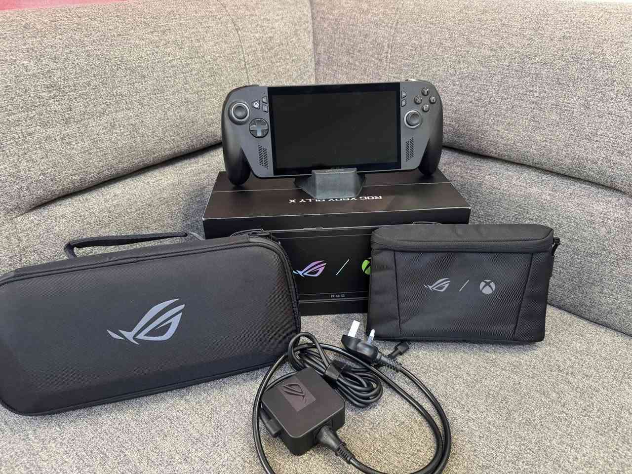 السلام عليكم 
 جهاز rog xbox ally x 

شبه جديد مستخدم ٧ ساعات فقط 
شخط واحد مابيه 

مع الملحقات ( كارتونه -شاحنة اصلية تجي - حقيبه خاصه بالجهاز اصلية من شركة Asus  اشتريتها من موقع امازون تتكون من حقيبة الجهاز وحقيبة صغيره للشاحن ) 

السعر << مليون و٣٥٠ الف >>   بدون الحقيبة

مكاني بغداد


**إذا كنت صاحب هذا الإعلان وتريد حذفه لأي سبب، رجاءا أرسل رسالة إلى الدعم الفني**