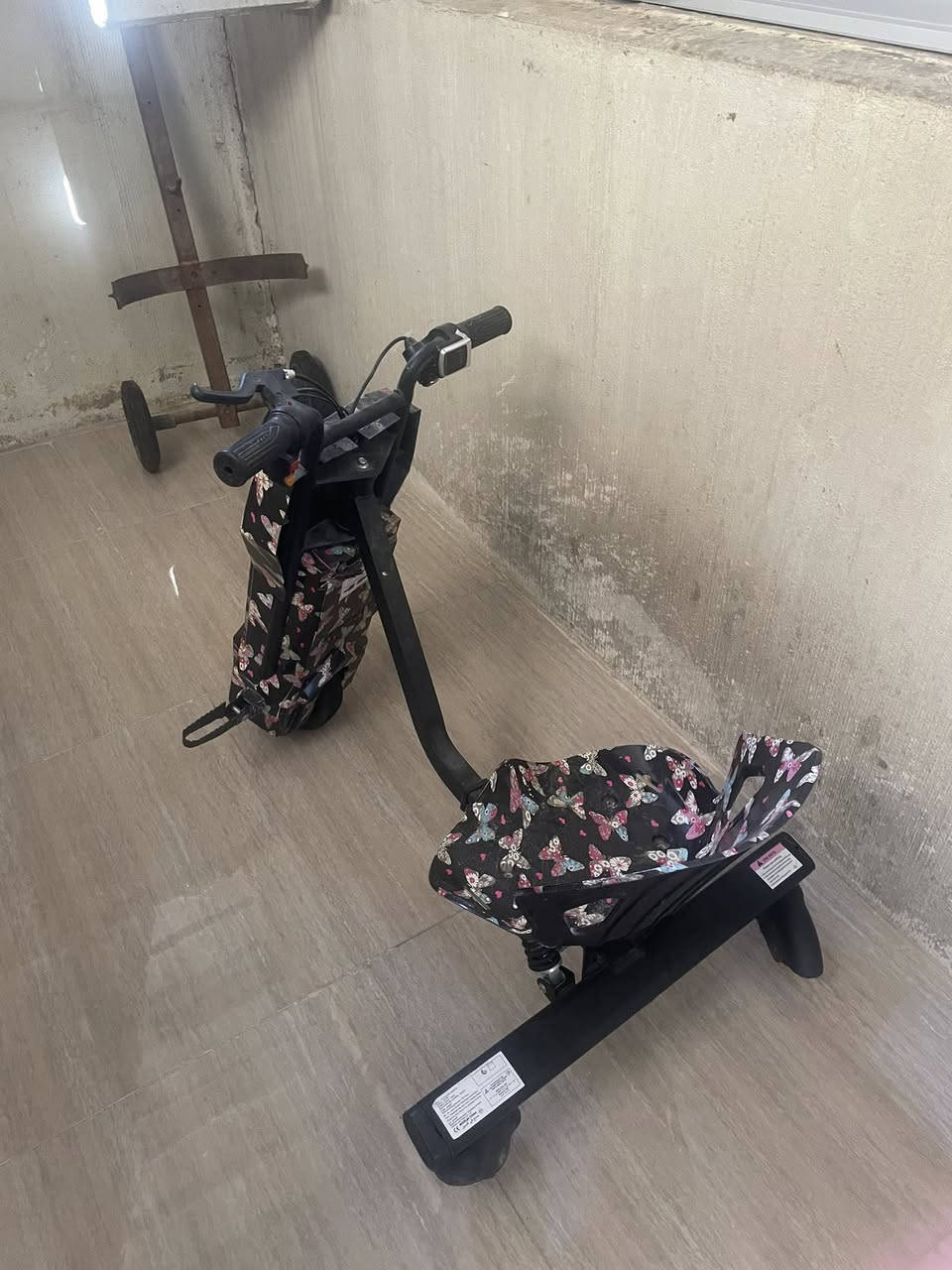 درفت سكوتر اخو جديد قبل شهر ونص مشتريه سعر ١٦٠ وبيه مجال وبيه ثلاث سرعات


**إذا كنت صاحب هذا الإعلان وتريد حذفه لأي سبب، رجاءا أرسل رسالة إلى الدعم الفني**