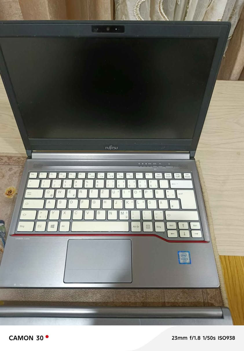 لاب توبات  ماركة فوجستو حجم ١٣.٣ عدد٦ قطع
معالج كوراي ٣ جيل سادس بدون رام وهارد 
معالج كوراي ٣ جيل رابع بدون رام هارد
معالج كوراي ٥ جيل ثالث بدون رام وهارد
واي فاي(سيم كارت) بلوتوث كامرة سماعات كيبورد كلشي شغال وع الفحص 
بطارية هابطة فقط مع شاحن اصلي
للبيع سعر الجملة ٣٥ الف((٦قطع بدون رام وهارد وشاحن)) 
سعر المفرد ٥٠ الف((سعر القطعة بدون رام وهارد فقط مع شاحنة)) 
متواجد واتساب// 
***********
بغداد//راشدية// منطقة القدس... 
يوجد توصيل للمناطق التالية فقط ٥ الف:
((حسينية -شعب-تقاطع النداء-باب المعظم-علاوي-ساحة عدن-ساحة الموال)) الفارس, صلاح الدين
