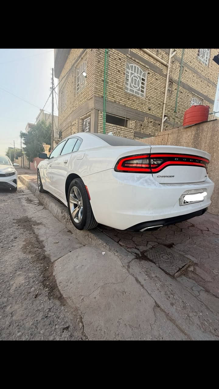 دوج جارجر مديل 2017كندي كفاله عامه من كلشي سياره رقم اربيل جديد مواصفاتها معروفه sxt  تخم تاير جديد حداديه جديده سياره جاهزه للاخير بدون اي نقص الاستفسار ***********
