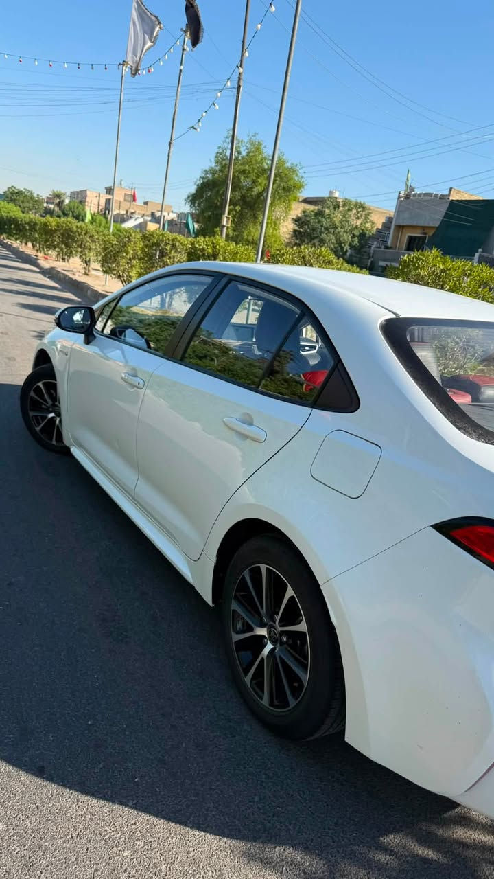 كورلا هايبرد ٢٠٢٤ ماشية ٢٢ فول للاخير كشنات جلد احمر وكشن كهرباء بيهه قطعة وحدة بنيد فقط وباردين بسيطات بيهه كم دحجة وشخط مبينات بالصور الايرباك طاك فقط ومرجعينة سستم الستيرن 
رقم بغداد باسمي تحويل ثاني يوم شرط 
السعر ١٣٥$ 
مكاني بغداد حي اور ***********
