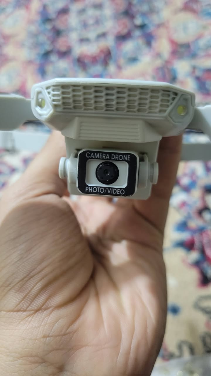 ​🛸 درون E88 Pro الذكية - النسخة المطورة للمبتدئين وهواة التصوير
هل تبحث عن تجربة طيران ممتعة وسهلة؟ هذه الطائرة هي الخيار الأمثل للبدء في عالم الدرون والتصوير الجوي بتكلفة اقتصادية وأداء مستقر.
دقه التصوير 1080p
جديده ما مستخدمه 
بطاريه وحده بس
شخط ما بيها
اي سؤال خاص 
والسعر 30 
مكاني الرمادي


**إذا كنت صاحب هذا الإعلان وتريد حذفه لأي سبب، رجاءا أرسل رسالة إلى الدعم الفني**