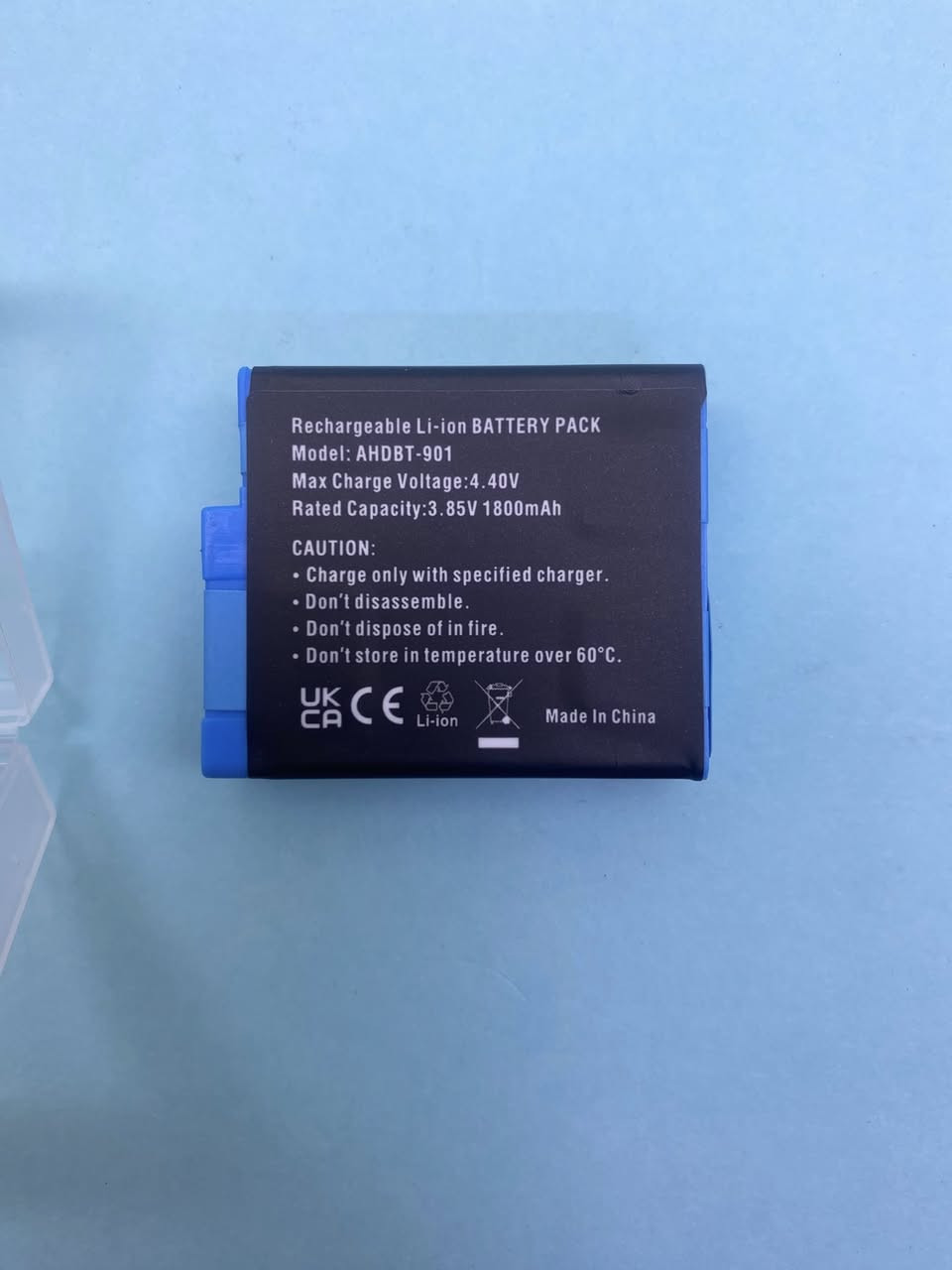 بطارية Batmax موديل AHDBT-901، وهي بطارية بديلة مخصصة لكاميرات GoPro Hero 9, 10, 11, 12.

المواصفات التقنية
تعتبر هذه البطارية خياراً اقتصادياً وبديلاً جيداً للبطارية الأصلية، وتأتي بالمواصفات التالية:

• السعة: 1800mAh

• الجهد: 3.85 فولت.

• التوافق: تعمل بشكل كامل مع كاميرات GoPro Hero 9/10/11/12 Black وتدعم ميزة "فك التشفير الكامل" (Full Decoding) لتظهر نسبة الشحن بدقة على شاشة الكاميرا.

السعر ٣ قطع : ٣٠.٠٠٠ مع التوصيل

#اكسسوارات_كاميرات #جو_برو #GoProIraq #معدات_تصوير #بغداد #اربيل #البصرة #كاميرات #تصوير_فوتوغرافي #صناع_المحتوى #vlog #Batmax #GoProHero12 #GoProHero11 #GoProHero10 #GoProHero9 #بيع_مباشر #العراق_بغداد #شارع_الصناعة #اكسسوارات_جوبرو


**إذا كنت صاحب هذا الإعلان وتريد حذفه لأي سبب، رجاءا أرسل رسالة إلى الدعم الفني**