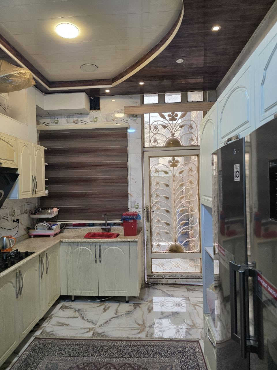 🏠 بيت للبيع – حي أور الأولى
📐 المساحة: 150 متر (7.5 × 20)
🏗 بناء طابقين حديث – طابوق كونكريت مسلح

🔗 الأسعار وللمزيد من العروض يرجى الانضمام إلى قناة العقار (الرئيسية):
https://t.me/drug9899

• الطابق الأرضي: غرفة نوم، صالة، استقبال، مطبخ، مجاميع صحية داخلية وخارجية، گراج
• الطابق العلوي: 3 غرف نوم، صالة، مجموعة صحية
• الطابق الثالث: غرفة تصلح للنوم + مخزن
• خدمات متكاملة

📍 قرب مركز البشائر الصحي ومدارس الموهوبين
بين المدرسة الكويتية والإيرانية – موقع ممتاز

📞 للتواصل والاستفسار يرجى الاتصال على الأرقام التالية:
***********
***********

🔗 كروب واتساب:
https://chat.whatsapp.com/KqlF21SwJE28hN7zCroWld
