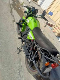 للبيع • بدون ماركة