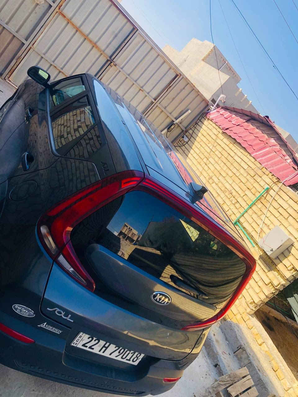 السلام عليكم 
كيا صول موديل 21 اربيل حادث فقط جاملغ 
سعر 120بغداد الشعب التجار 
***********
