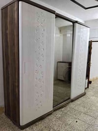 غرفه تركي مكان هيت السعر ٧٠٠ بيه مجال ٠٧٨١١٩٥٨٨٧٧