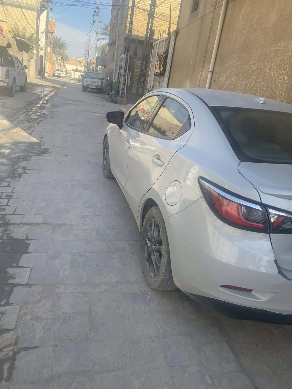 السلام عليكم كورله يارس مديل 2020 رقم قادسيه معوقين بعدله 11 شهر أو تصير حره للبيع أو المراوس حسب القناعه حادثها شبر بل بنيد الباقي مكفوله جاهزه من كلشي للا ستفسار  ***********
مراوس شعدك نزل
السعر 112 أو بي مجال
