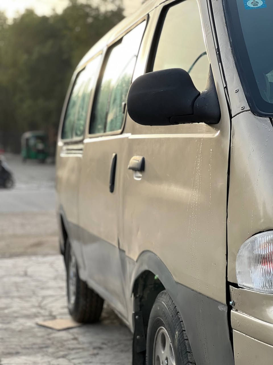 بسم الله الرحمن الرحيم
كيه بريجو موديل 96 معمره جديد المكينه بيه خيط بخار 
كير اكسل شواسي مكفولات 
تخم تاير جديد صدر خلفي امامي جديد كهربائيات كله شغاله عالي ناصي دبل اشاره كشافات سكن سنويه 30 رقم واسط انكليزي مميز تحويل تريد وكاله تريد تحويل هيئه وغرامات مسفره هزه جديده 
المكان بغداد الشعله السعر 43 وبيه مجال ***********
