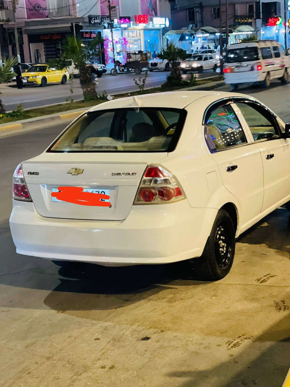 السلام عليكم سيارة للبيع 2010موديل افيو خليجي مفتوح مكينه 1400مكاني كربلاء رقمي *********** مامتواجد ع نت خابرني وتدلل
