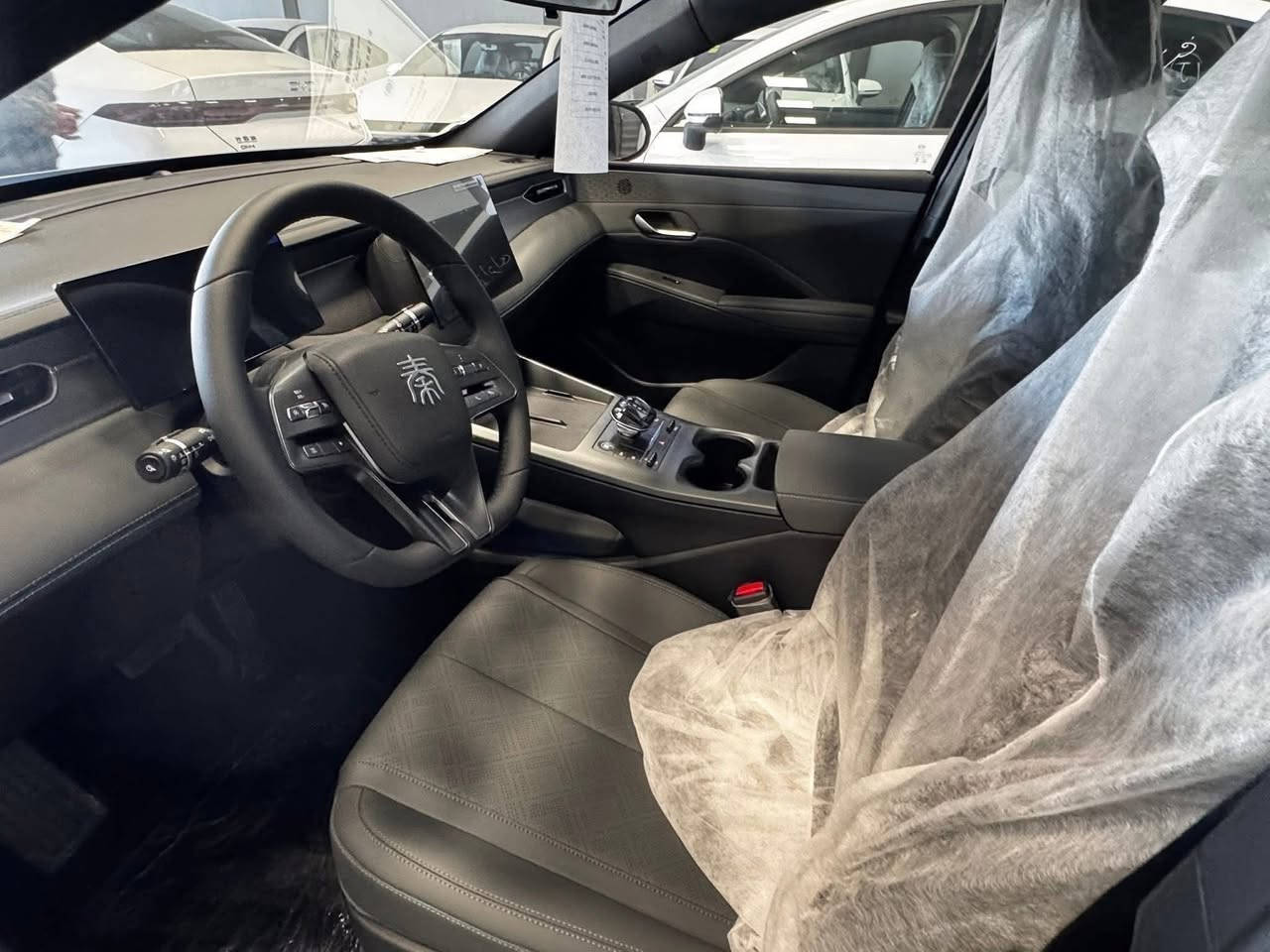 سعرمان خوار بازار🔥🔥:111$ورقه‌
بي واي دي  BYD Qin Plus 2025.   
مواصفات.کارەبایی و بەنزین و هایبريد.
بصمة شاشةوكاميرا ویل کەپ.تانکی گەورە 
2100 كم.دەڕوات.تحديدسورعه.لیدڤۆلیۆم 
مۆبایل ***********
مکان أربيل معرض تۆپ کارس
