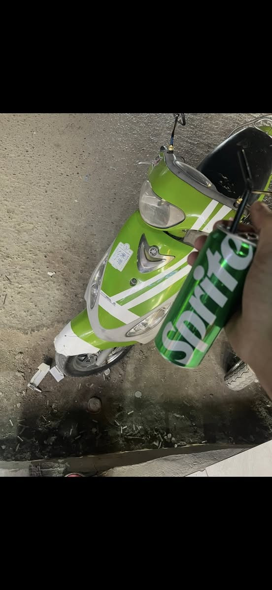 التفاحة معروضه للبيع الدراجه تخبل ماشاء الله ونضيفة وحلوه يرادله ترتيب بسيط كله شغاله نكره سلف عوزه دبلات امامي تكعد فول الدراجه بيه زنون يخبل وتجي وشوفه سعره 600وبيه مجال جداً بسيط ***********
