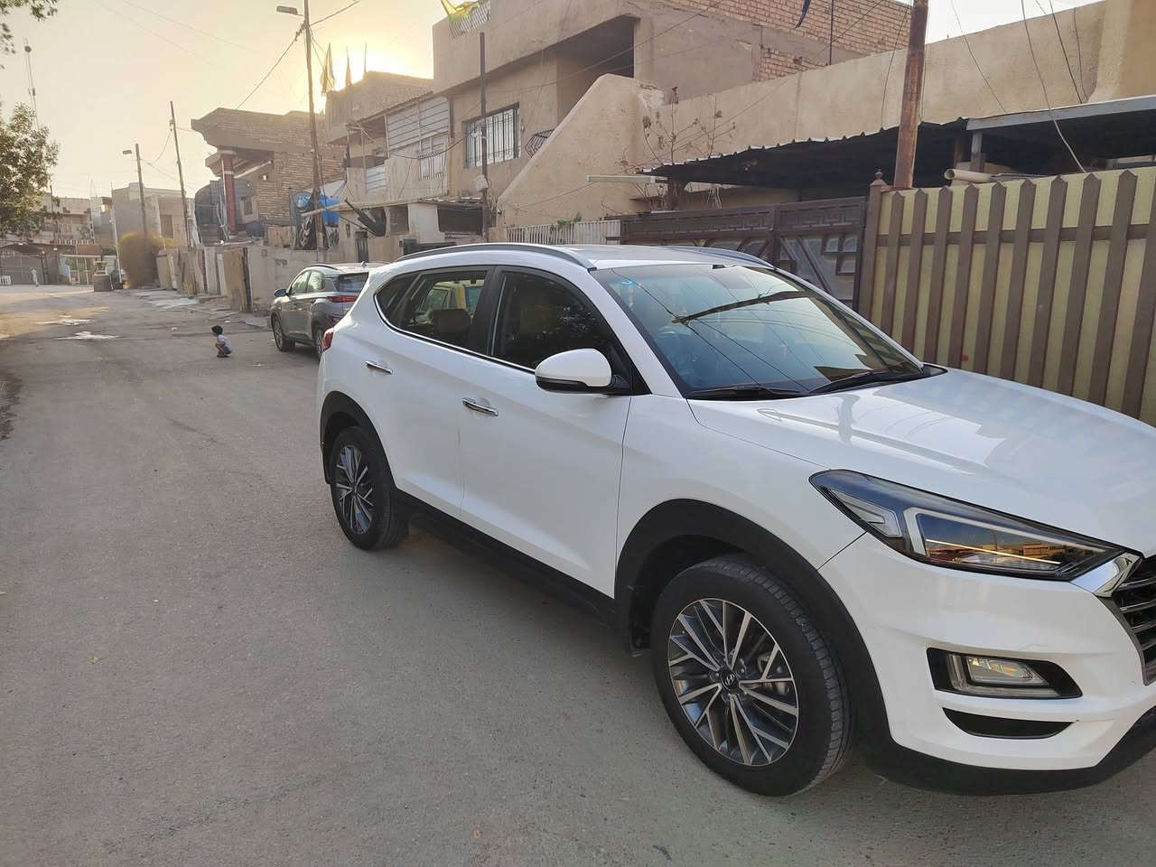 توكسان ٢٠ خليجي ماشيه ٦٤ بغداد رقم انكليزي بغداد الدوره *********** سعر قفل ١٩٠ موصفات الكاصد معروفه فول عدا الفتحه
