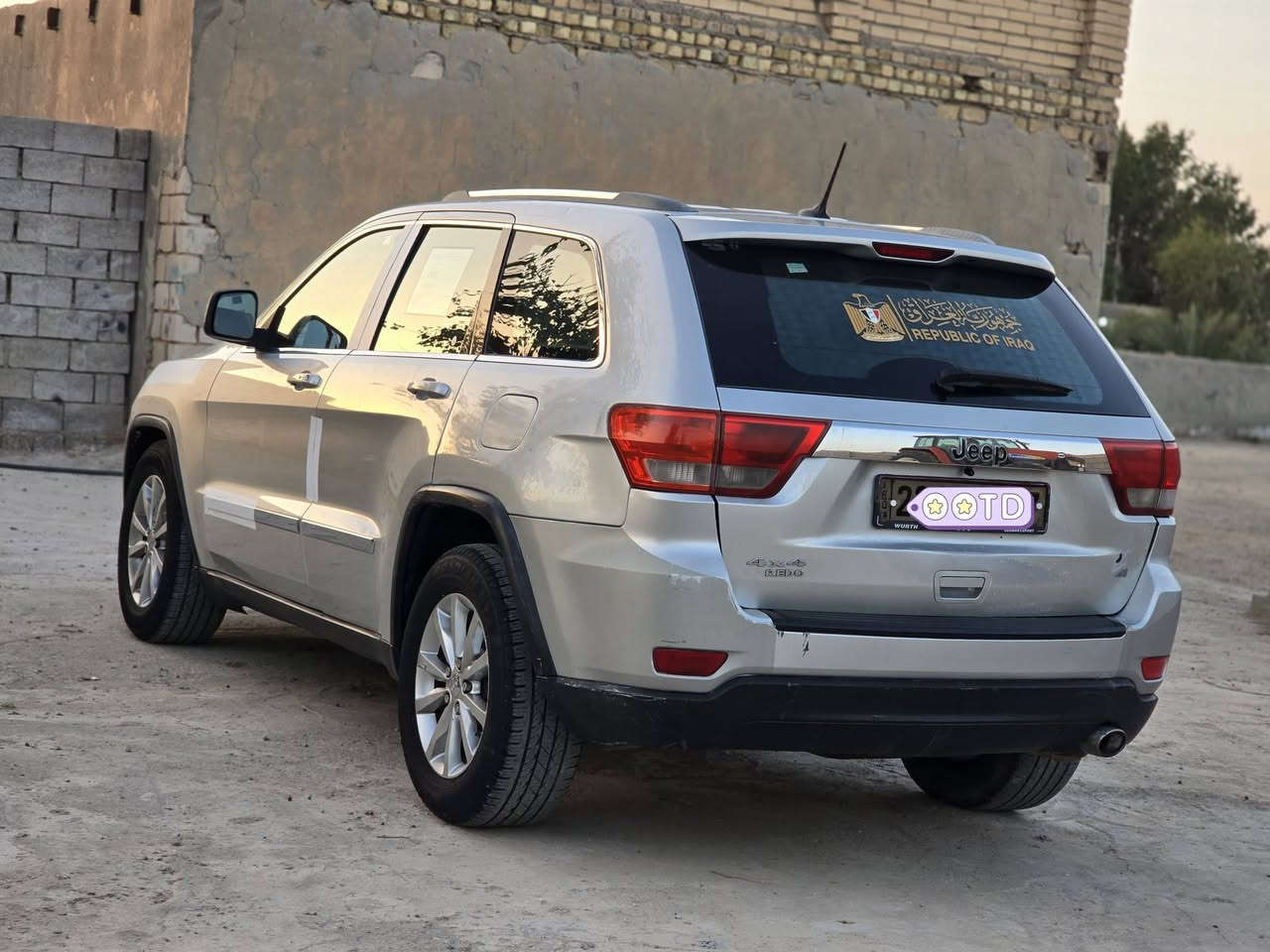 جيب شيروكي 2013 (حاويه كفاله من كص)
سياره فول مواصفات جاهزه ع اخير حبايه متومه رقم شمالي شرط الحاسبه للبيع او مراوس 

سعر 88 وبيه مجال بسيط للشراي يتصل ويدلل العنوان ناصريه قضاء النصر 

***********
