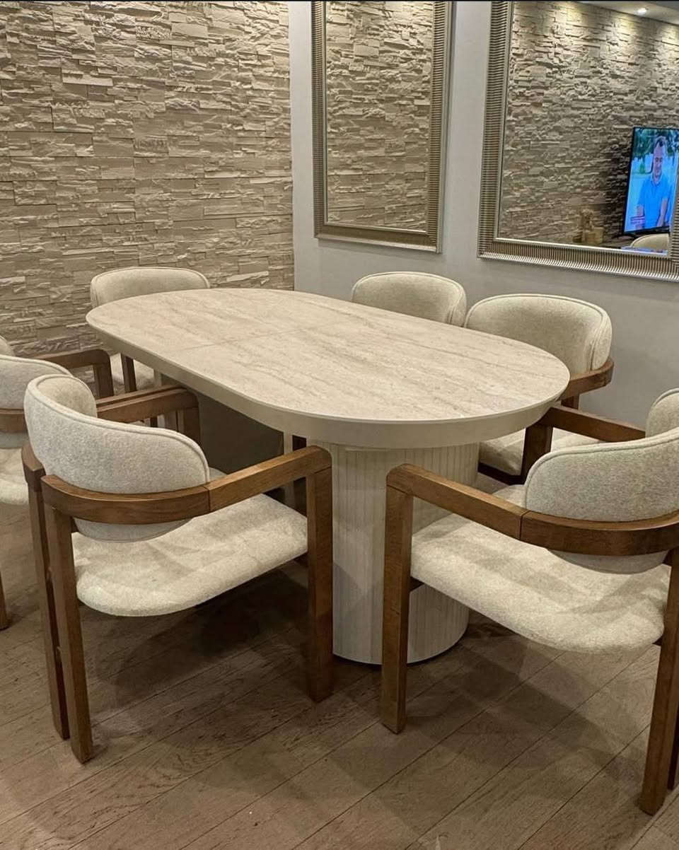 "النجارة هي لغة الخشب، والأثاث هو الكلمة التي تُروى 🏮
🛋️. نحن نتحدث بلغة الفن والجودة 👍
للاتصال : ***********
واتساب : *********** 
#نجارة_بغداد #أثاث_فاخر #اثاث_منزلي
