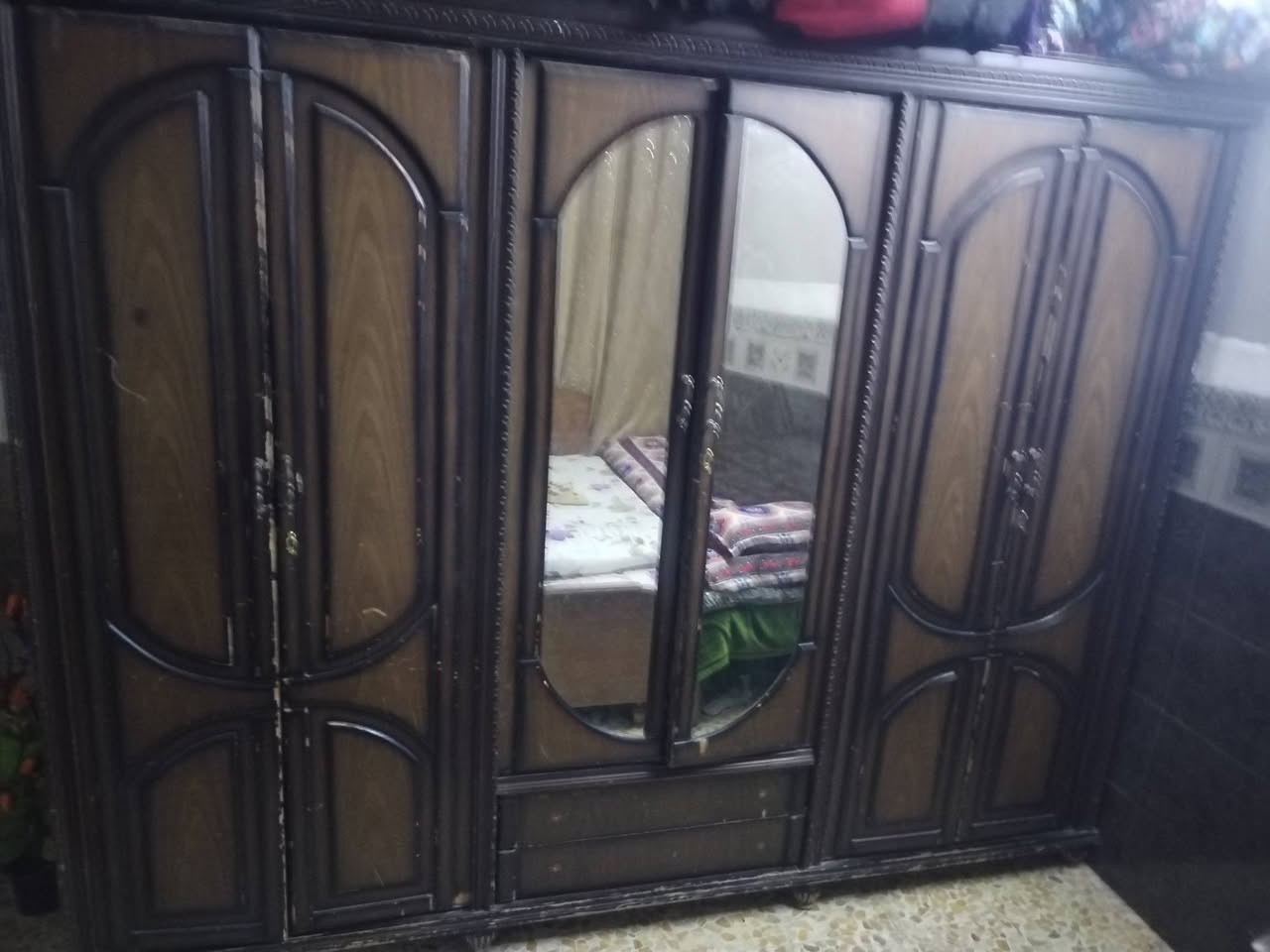 قنصور ٦ أبواب كدام العين حيل ثقيل السعر ١٥٠ الف المكان حي عدن اللي يريده يجي خاص


**إذا كنت صاحب هذا الإعلان وتريد حذفه لأي سبب، رجاءا أرسل رسالة إلى الدعم الفني**
