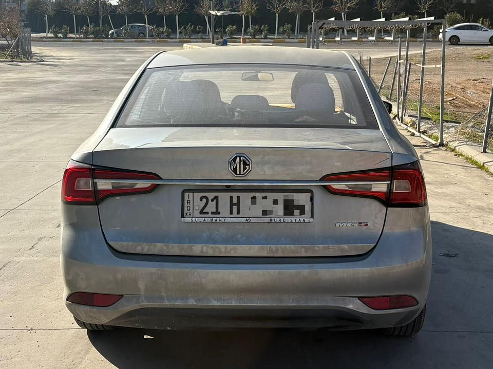 سڵاوتان لێبێت

ئێمجی ٢٠٢٤ ٥ ستاندارد پلەس
سەیارەیەکی پاک و جوانە 
١٦،٠٠٠ کم ڕۆیشتووە
بستێک ساردی پێوەیە بە دەرگای دواوە سەکن
دەعامیەکەی دواوەش لێدراویەکی کەمی هەیە
کامیرە و سوکان ڤۆلیۆم

***********
