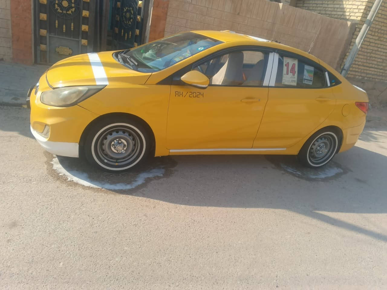 اكسنت 2012 بيه جاملغ بنيد ماعابر 
سياره جاهزه ونضيفه سعرها ب90بيه مجال مكاني سماوه/***********
