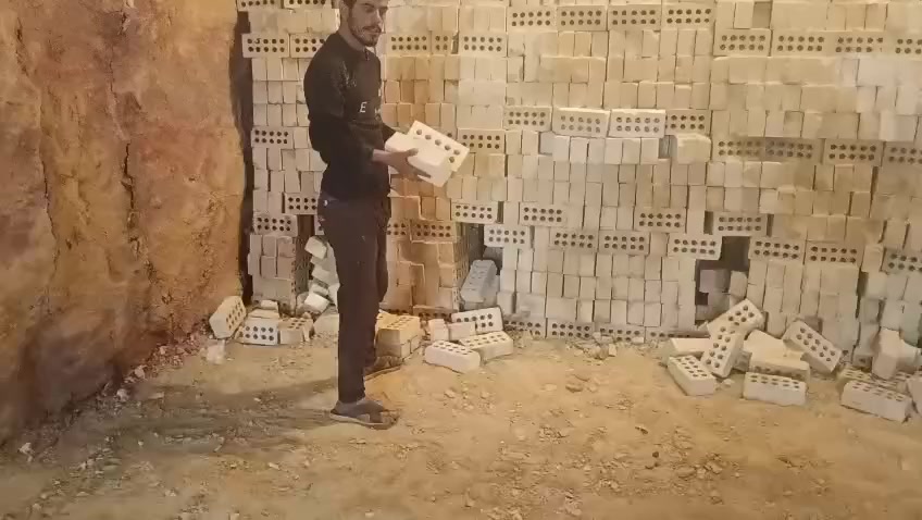 السلام عليكم 
طابوق مجمع النهروان طابوقه جمهوري ودرجه اوله 
خاليه من الملاح 
عدد مضبوط ٤٠٠٠ و٣٠٠ زياده 
السعر500 واصل داخل بغداد 
*********** 
***********
