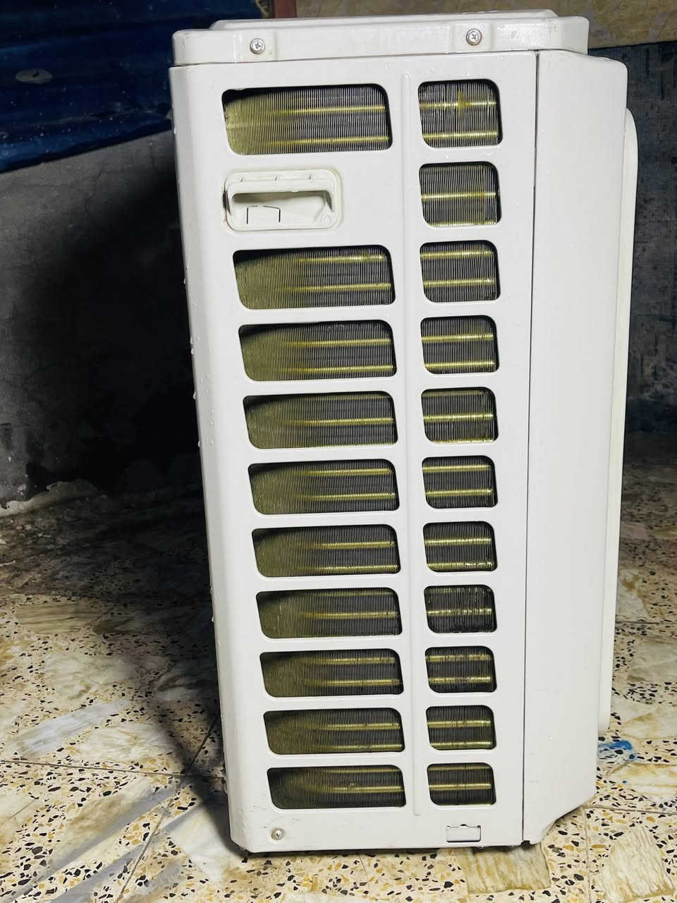 ‼️
قطعة خارجية نوع ميديا غاز R410A غازه مقفول جديدة مشتغلة شهرين والنظافة كدامكم محاجة مكاني بغداد مدينة الصدر الاورفلي الشراي يتصل رقم ***********بيه واتساب مجاني

