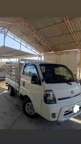 السلام عليكم ورحمه الله
للبيع فقط...
كيه بنكو 2017 نثيه محرك 3000 مسكر اوتماتيك اصل 
السياره نضيفه جداََ نقص برغي مابيه
 سنويته لل2030
للاستفسار ***********
