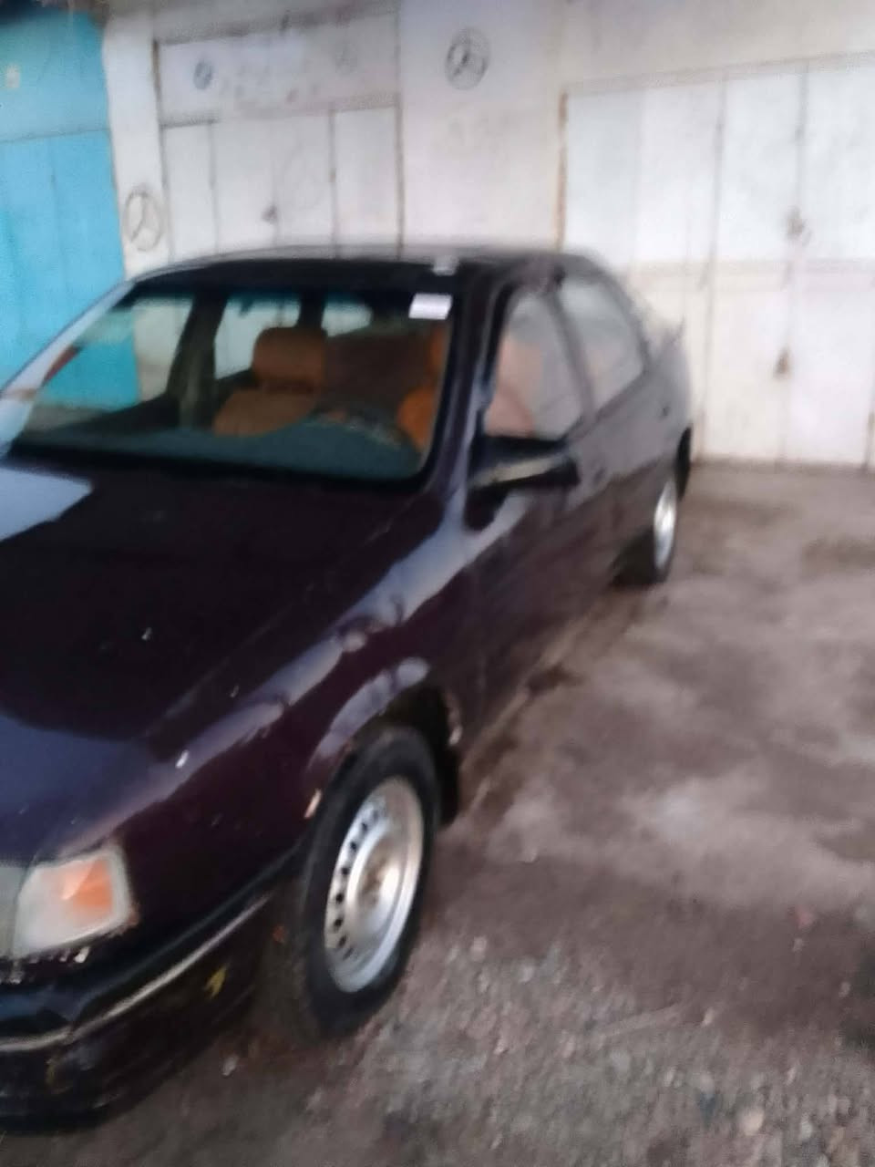 اوبل لبيع  موديل 1994
مكيتنه الفين تخم تاير جديد صدر امامي خلفي مضبوط 
سياره كل عيب مابيها 
صبغ بلادي 
سعر سياره 25 وبيها مجال 
مكان سياره دياله بعقوب 
رقم ***********
