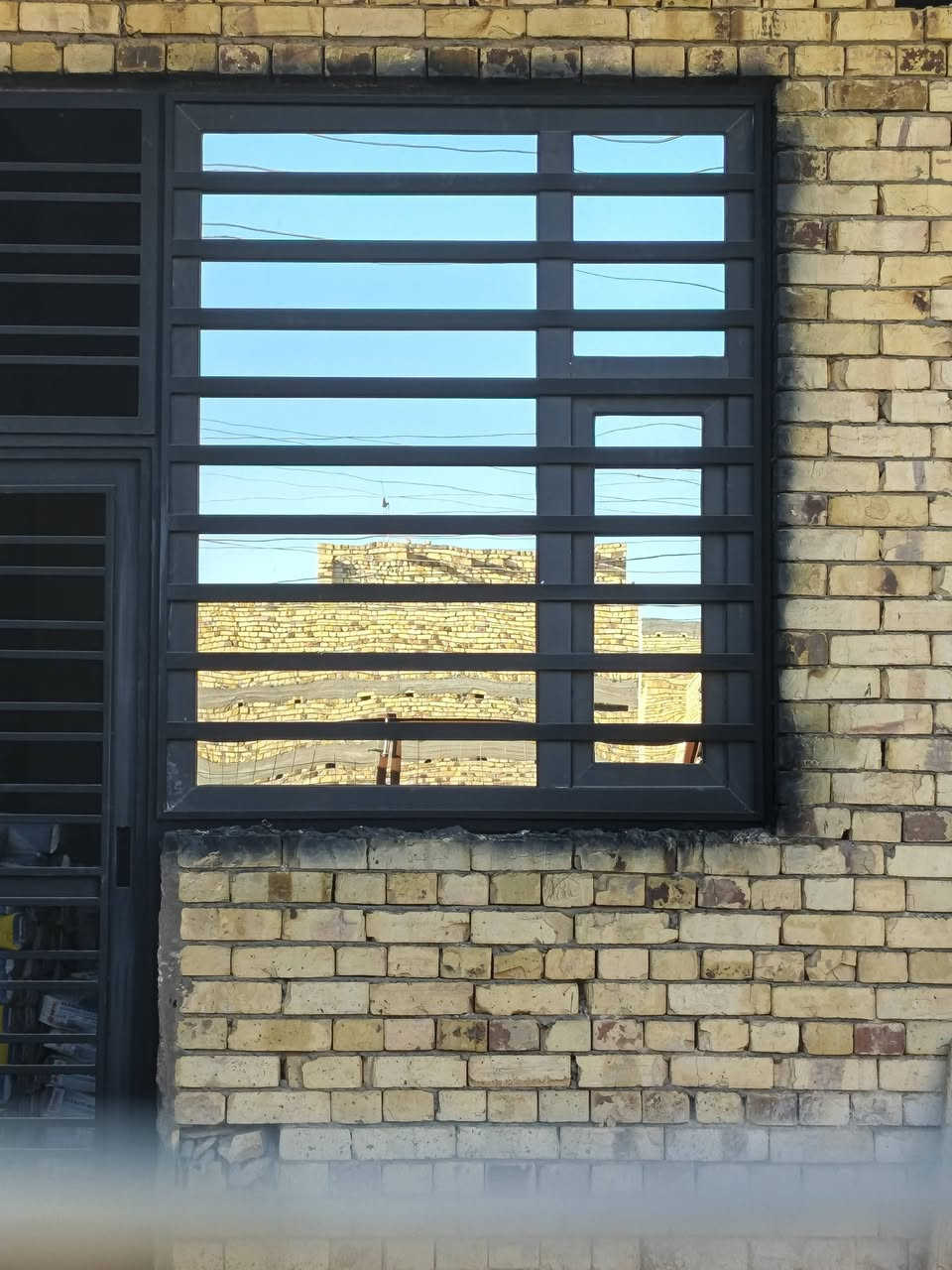 سلام عليكم صباغ شبابيك وبيان ***********
