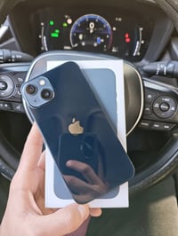 آيفون 13 • ذاكرة ١٢٨ • ضمان ماستر ٢٠٢٦