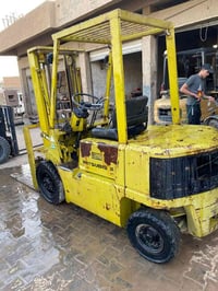 رافعه مسيوبوشي 2طن بانزين بدون سعر 38 ورقه ومجال بصيط 07733576050