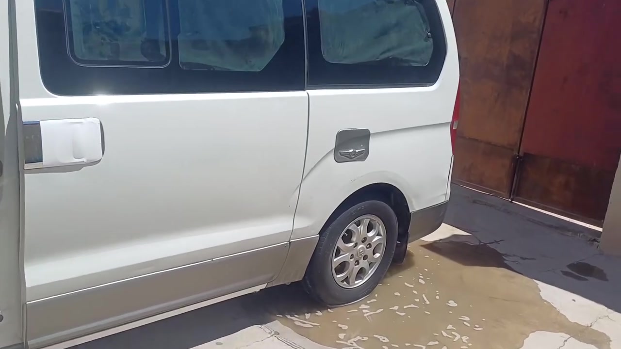 ستاركس ١١ كفاله عامه بيهه تكحيلات بصيطه
توني شادلها مكينه سياره خير من الله 
يعني تعبان عليها
رايدها ١٧٠ مكاني بصره
السفسار   اكثر 
***********
