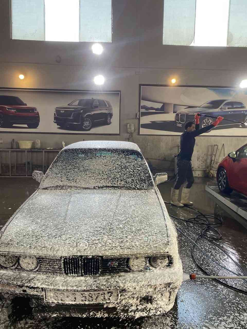 بي ام للبيع موديل٨٨
السعر٣٥ومجال
اللاتصال***********
